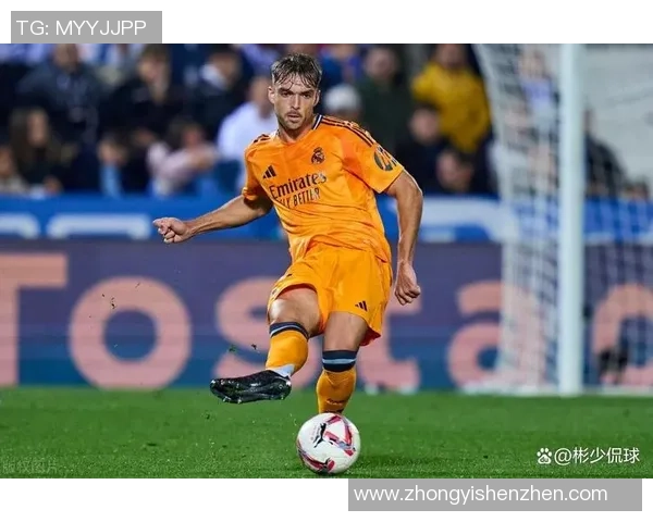 从草根到亿万富翁：转会费突破亿元的足球明星崛起之路